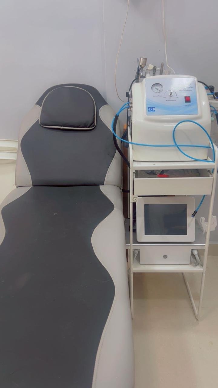 Dr. Asmi's skin clinic interior in Mumbra